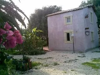 Agrib&b Lemontree Garde'n 2*